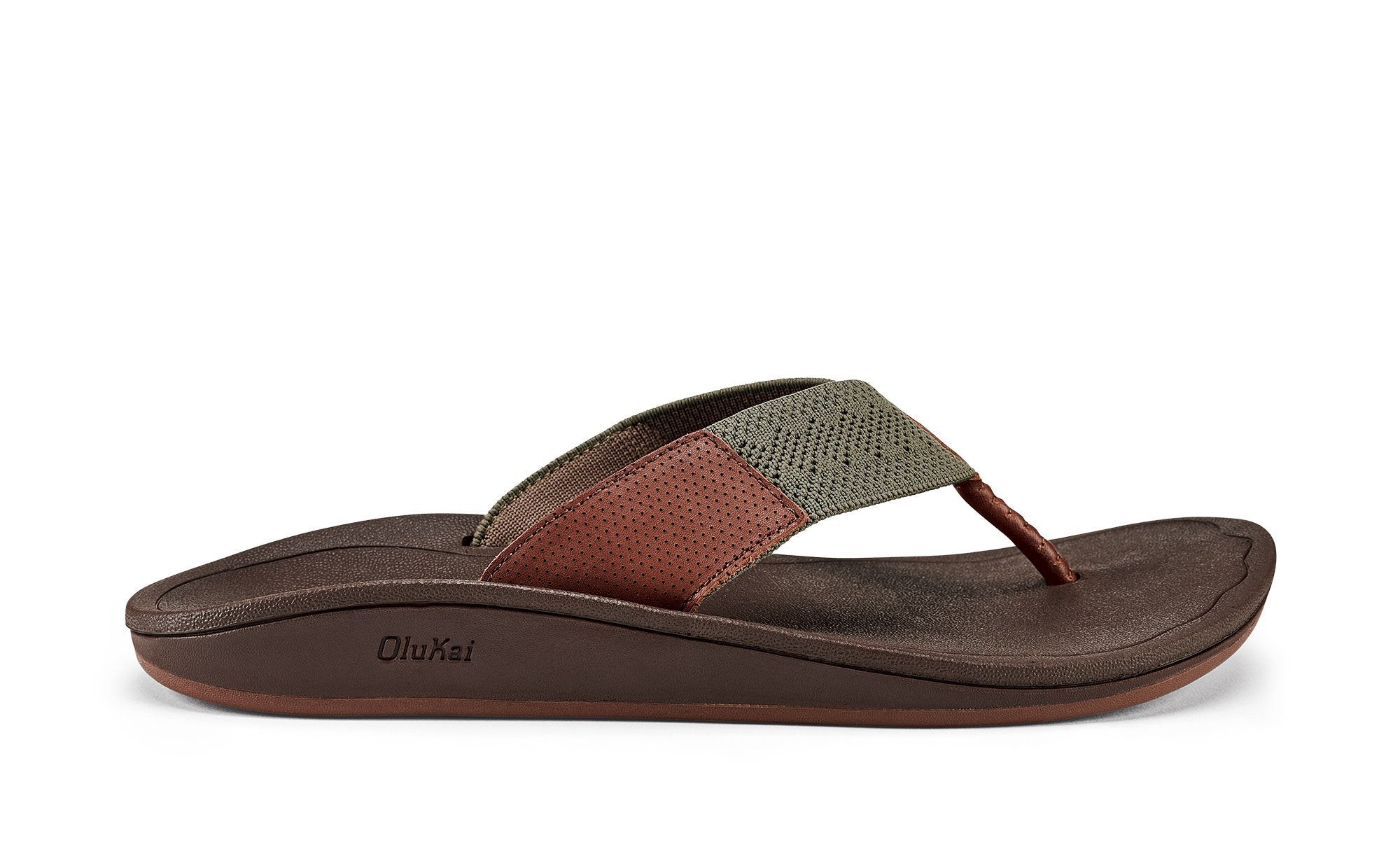 olukai beach shoes