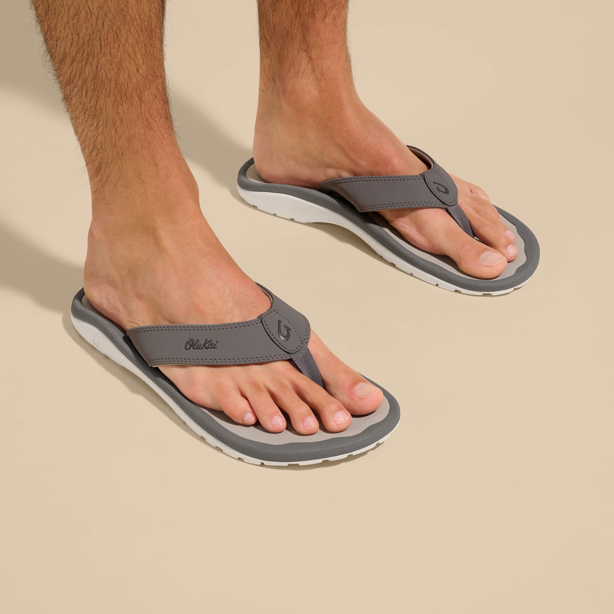Ohana Men's Best Selling Beach Sandals - Graphite | OluKai – OluKai UK