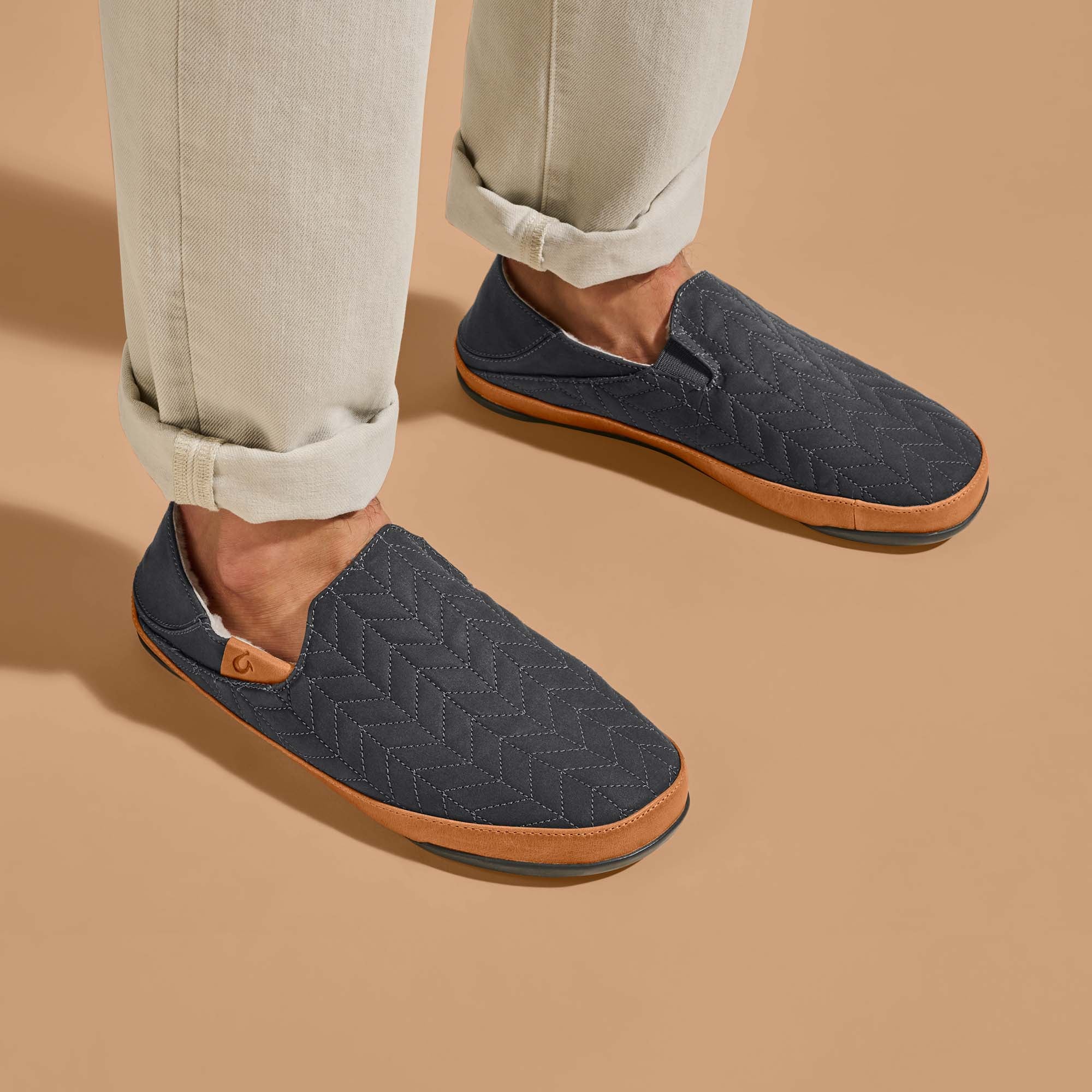 Ultimate Guide to Men's House Shoes with Arch Support