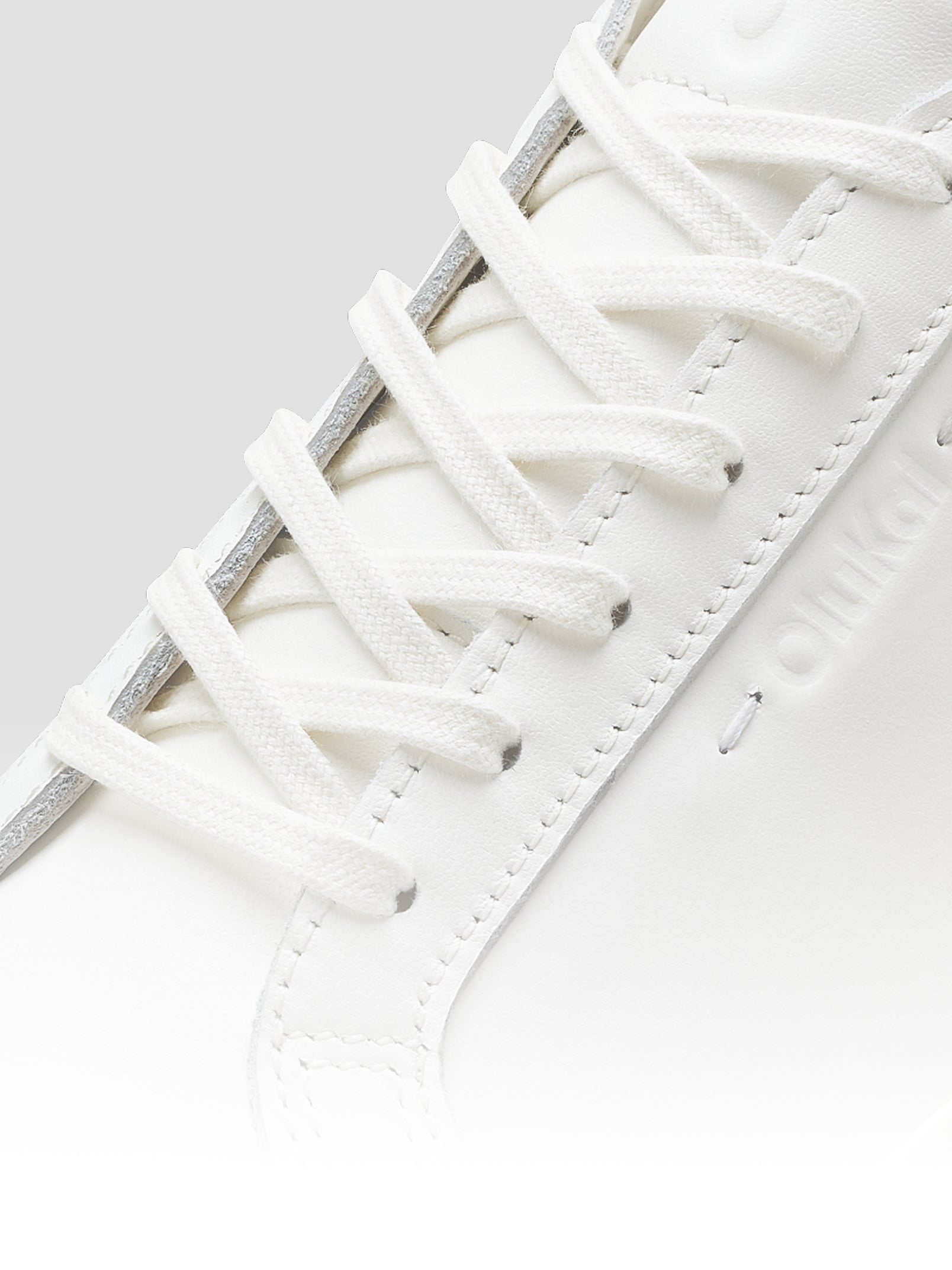 kou-lace-up-pd