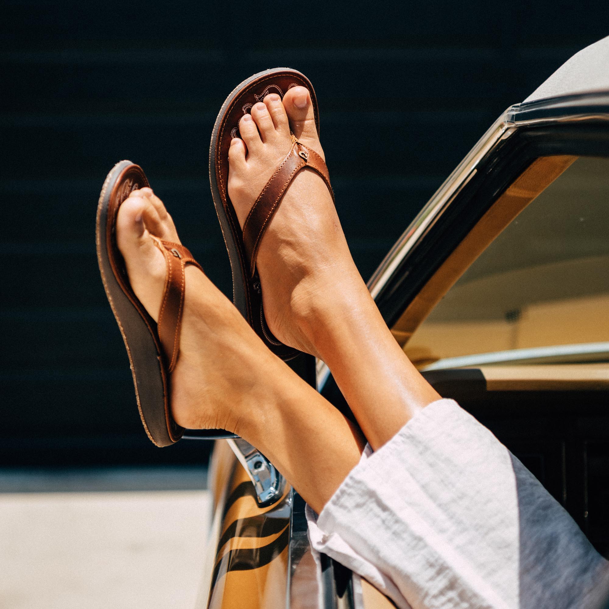 Olukai womens leather flip flops online