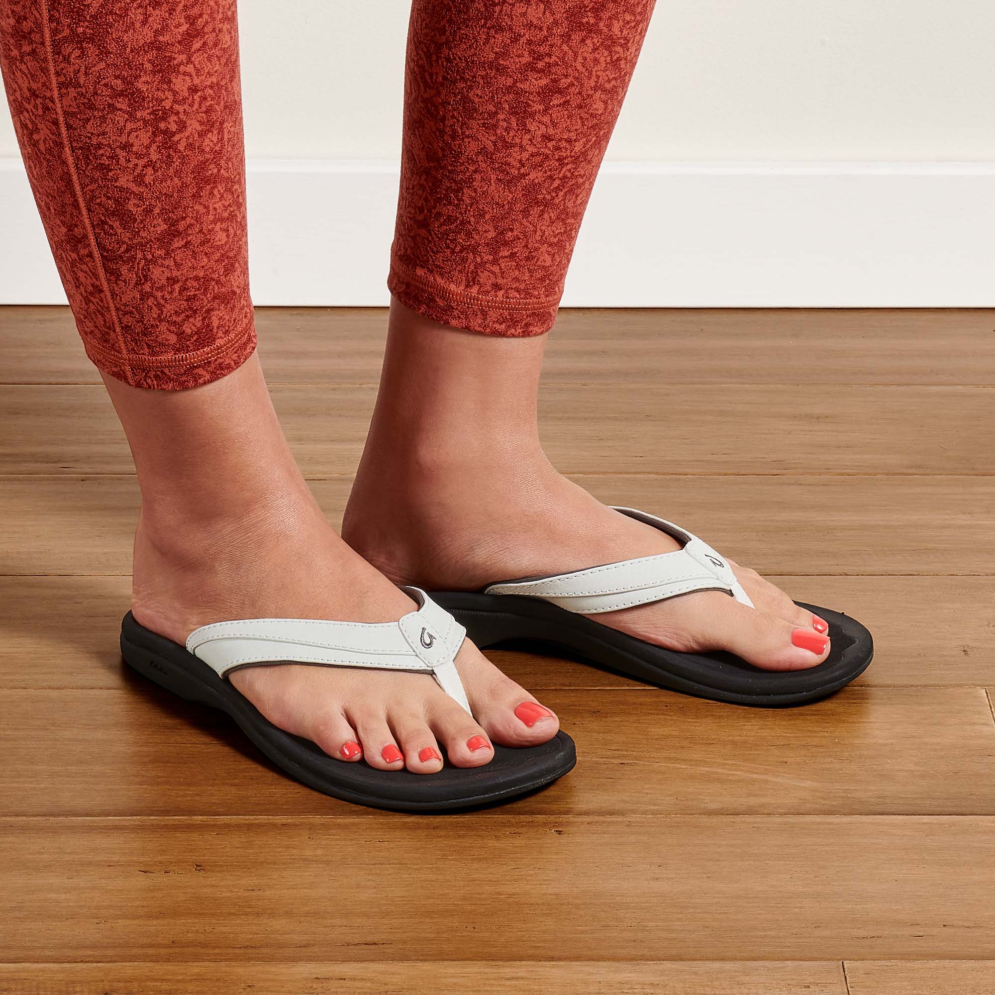 Olukai womens flip flops clearance
