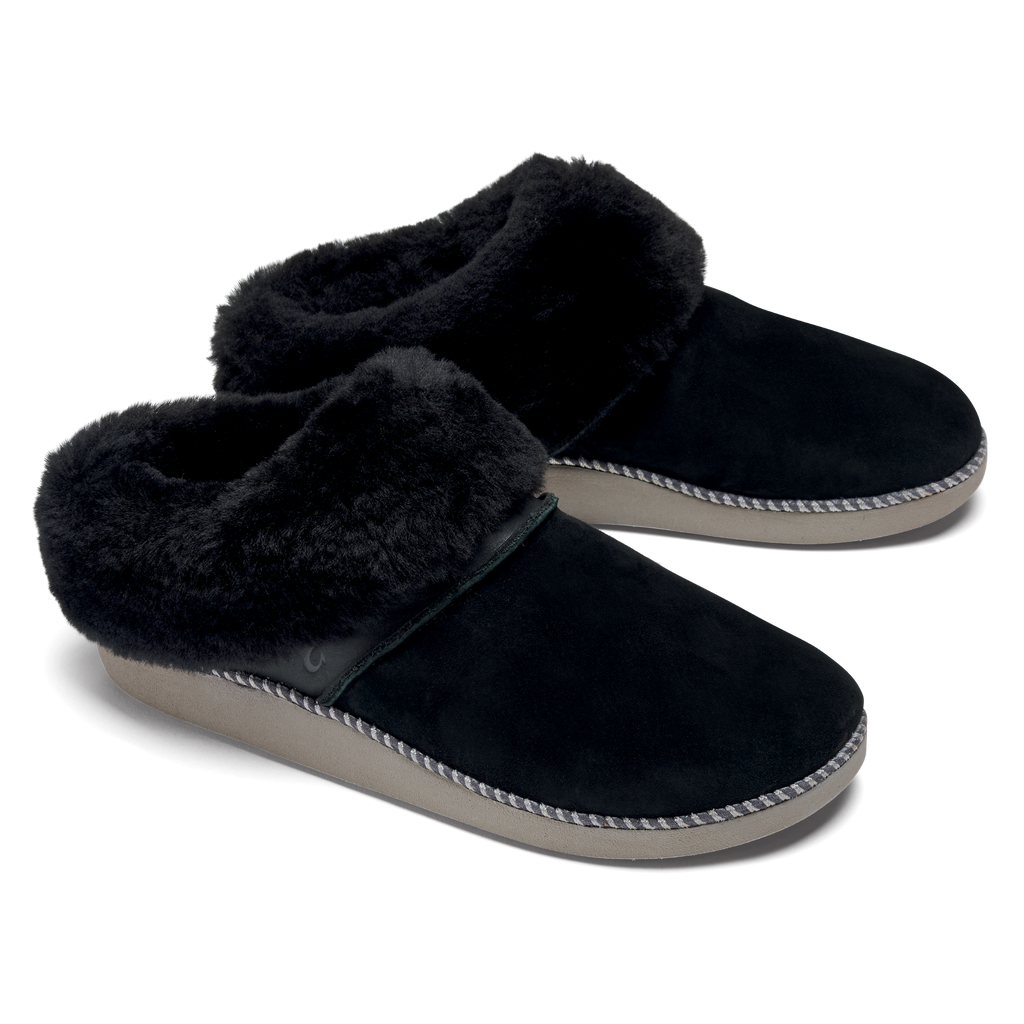 Ugg wrin best sale slippers black